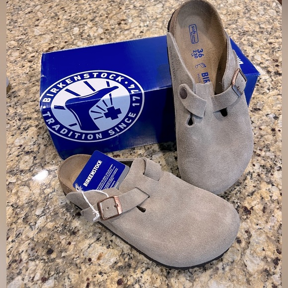Birkenstock Shoes - NWT Birkenstock Boston taupe 36 regular width